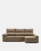 Chaiselongue Lisboa by Confort Liquidación featuring a modern design and plush upholstery in a cozy living room setting.