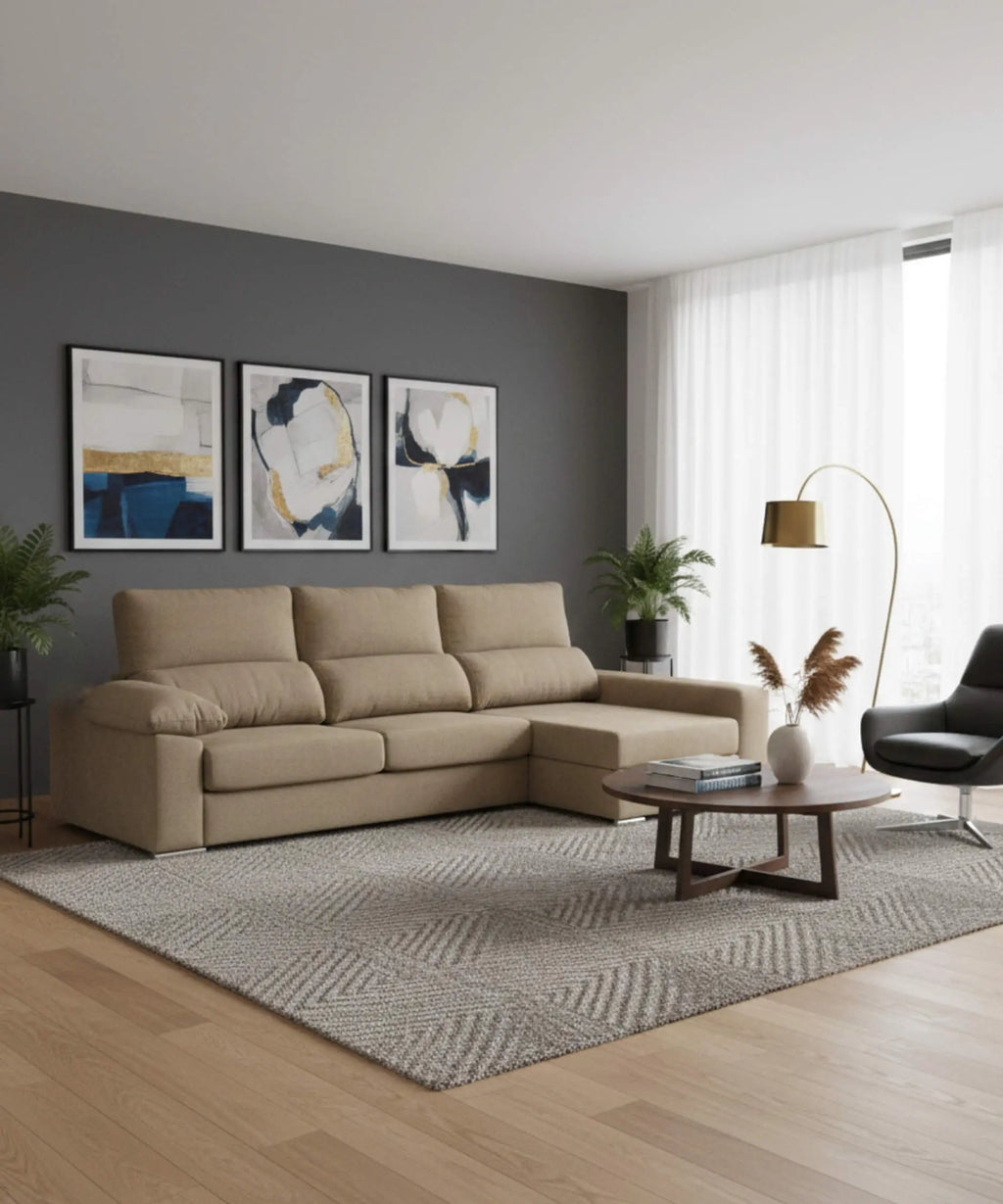 Sofá chaiselongue Lisboa de Confort Liquidación en color gris con cojines, ideal para salas modernas y cómodas.